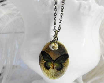 FREE SHIPPING Butterfly Locket Necklace  Blossom Oval Flower Bridal Old Vintage GIfts Girly Brass Chain