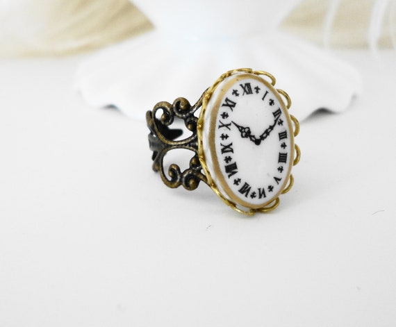 Ring Clock  cameo Black White Gothic goth SHabby … - image 1