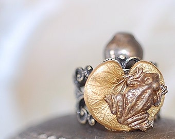 Ring Baby Frog and Lily Pad Antiqued Brass romantic cute sweet girl retro