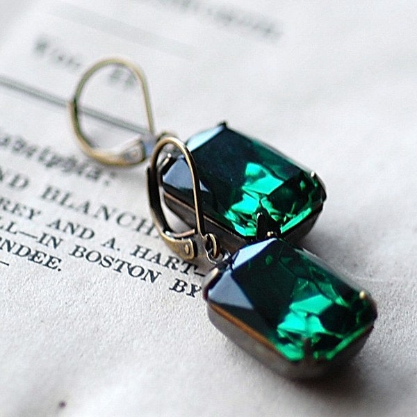 Vintage Emerald Estate Earrings  Octagon German Crystal Glass Classic 1940's