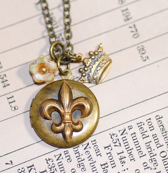 Gothic shop locket necklaces