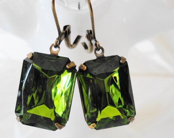 FREE Shipping Estate Earrings Olive Green Vintage Olivine Rhinestones Glass Jeweles Retro Old Hollywood Bridal Gift Girly