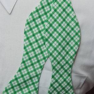 Green and White Argyle Bow Tie image 2