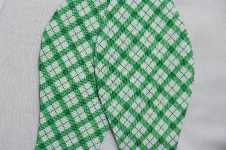 Green and White Argyle Bow Tie image 3