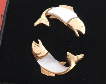 1950's Vintage Antique Gold Fish Cufflinks SWANK USA Mother Of Pearl Fishing Fisherman Father's Day Gift