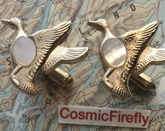 Vintage Flying Duck Cufflinks MOP Mother of Pearl Mid Century 1950's Dad Father's Day