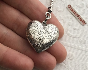 Small Antiqued Silver Puffed Heart Fan Pull Chain Steampunk Style Ceiling Fan Pull Gothic Victorian Heart Floral Pattern Vintage Style NEW