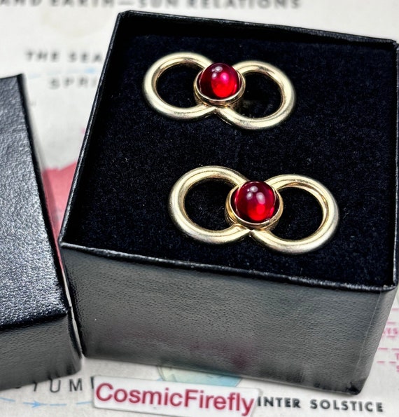 1940's Vintage Red Glass Cufflinks Brass Infinity 