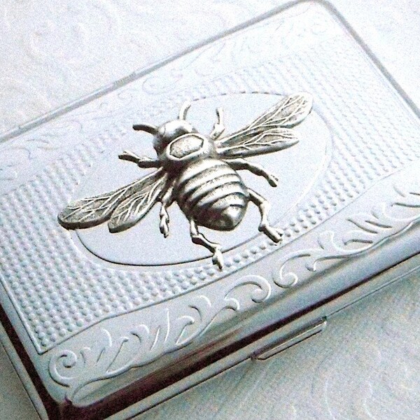 Silver Bee Cigarette Case / Bee Business Card Holder / Credit Card Holder Metal Wallet Steampunk Case Vintage Inspired Small Cigarette Case