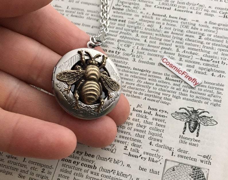 Bee Locket Necklace Vintage Style Gothic Victorian Steampunk Style Round Locket Bee Necklace Steampunk Necklace image 2