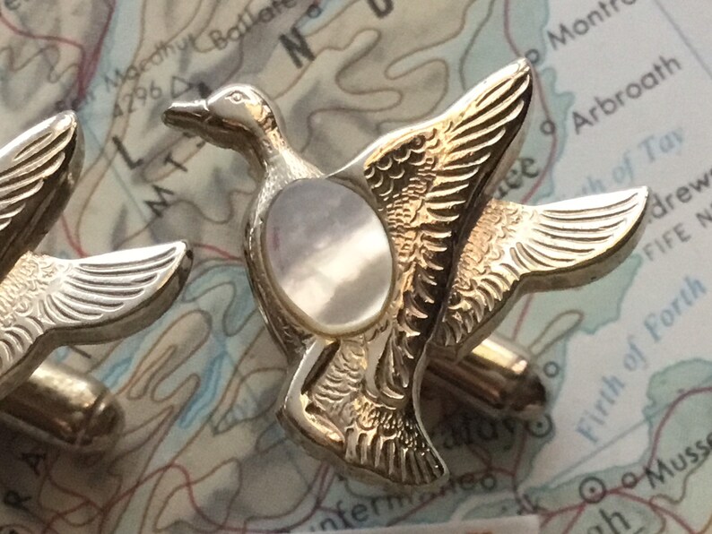 Vintage Flying Duck Cufflinks MOP Mother of Pearl Mid Century 1950's Dad Father's Day image 5