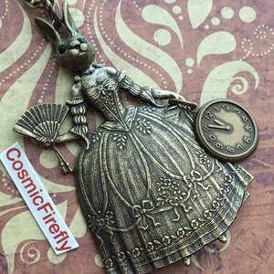 Ostern Steampunk Halskette Kaninchen Mädchen Kaninchen Halskette Gothic Victorian Karneval Sideshow Dark Zirkus Freak Girl Rustikaler Messing Schmuck Bild 7