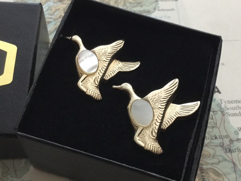 Vintage Flying Duck Cufflinks MOP Mother of Pearl Mid Century 1950's Dad Father's Day image 8