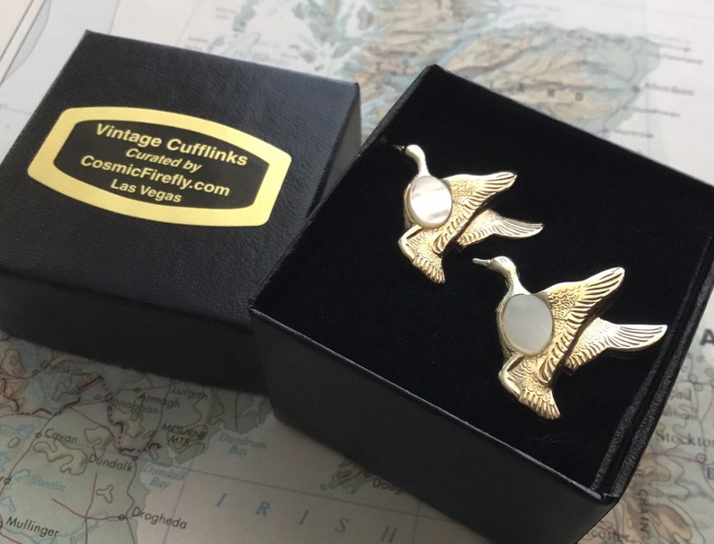 Vintage Flying Duck Cufflinks MOP Mother of Pearl Mid Century 1950's Dad Father's Day image 4