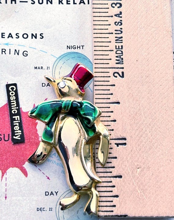 Vintage Christmas Penguin Pin Brooch Top Hat View 4