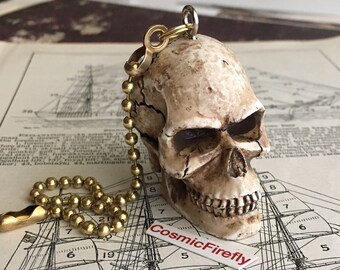 Anatomical Skull Fan Pull Chain Spooky Halloween Steampunk Pirate Room Decor Gothic Victorian Style Lamp Pull Handle