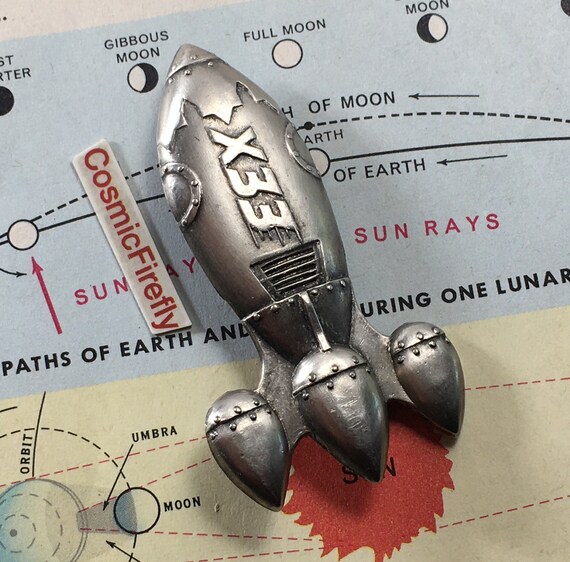 Small Vintage Rocket Pin Brooch Costume Jewelry 1980'… Gem