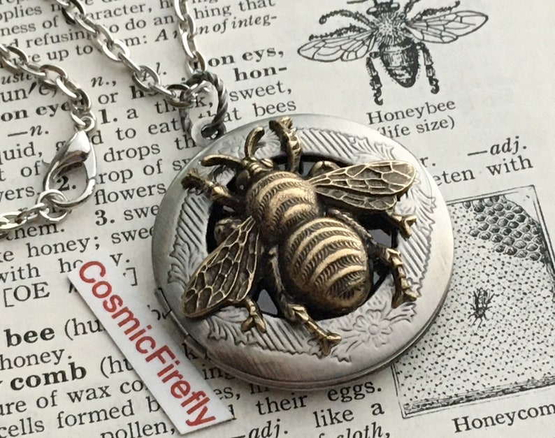 Bee Locket Necklace Vintage Style Gothic Victorian Steampunk Style Round Locket Bee Necklace Steampunk Necklace image 1