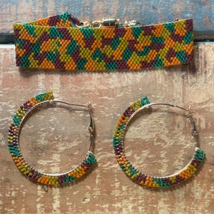 camo collection! Handmade wide peyote bracelet in earthy camouflage colors with matching hoop earrings on golden base