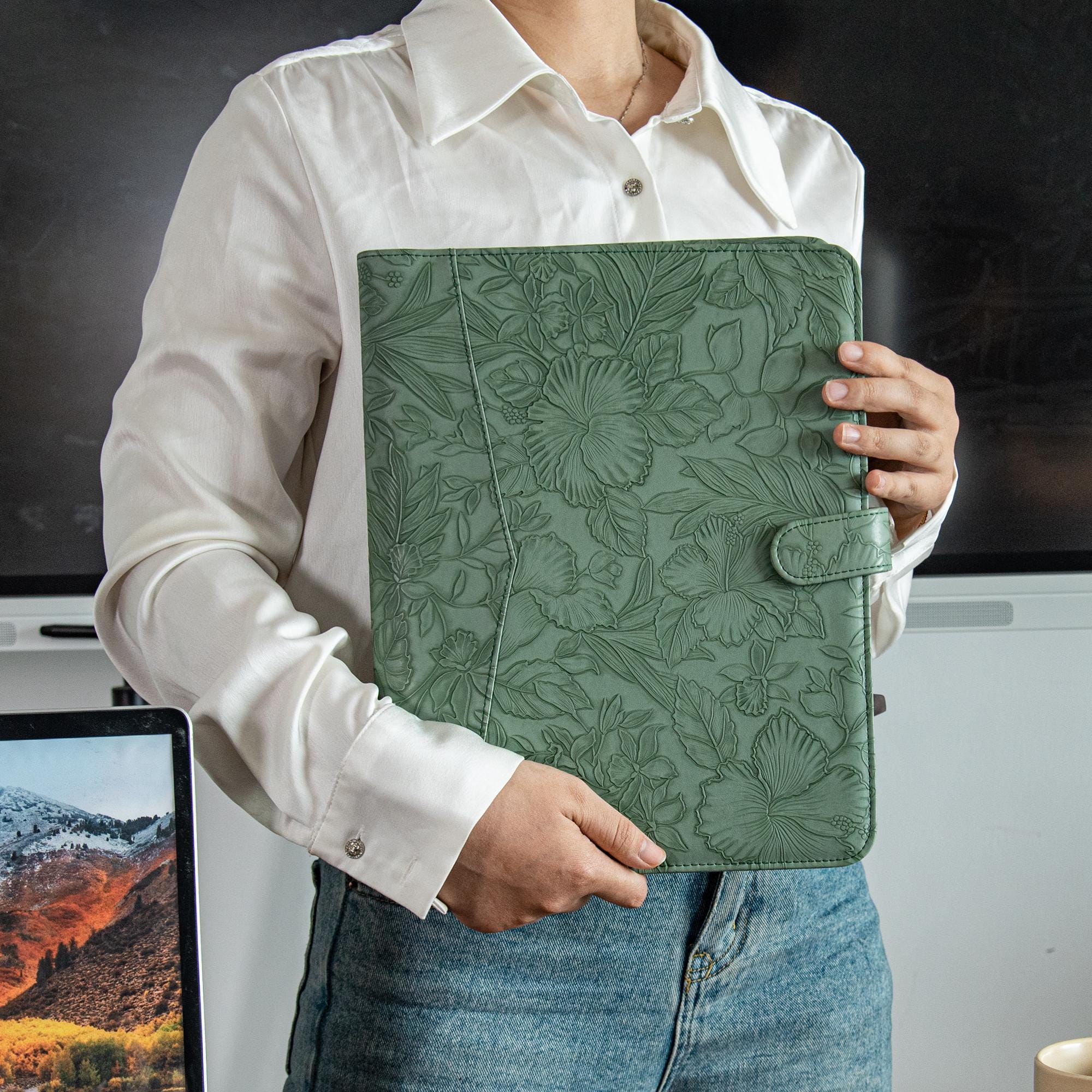 3-Ring Binder Portfolio, Personalized Embossed Leather Padfolio, Gift for Her, Custom A4 Leather Journal with Snap Closure, Christmas Gifts