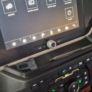 Nieuwe generatie DAF Xf en DAF Xg en DAF Xd: plank onder radio-eenheid, pennenhouder vrachtwagens met stuur links, eenheden links