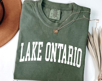 Camiseta Comfort Colors® del Lago Ontario, Camiseta de la Gran Canadá, Camiseta vintage de los lagos, Regalo de recuerdo retro con ancla, Sudadera anti-Trump, Camiseta política