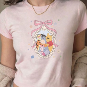 mame - Pooh　[TAN] CLING FILM CROPPED TEE Disney Winnie the Pooh Floral Strawberry Women's Plus Size