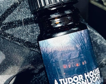 A Tudor House In Moonlight -  5ml - Black Phoenix Alchemy Lab