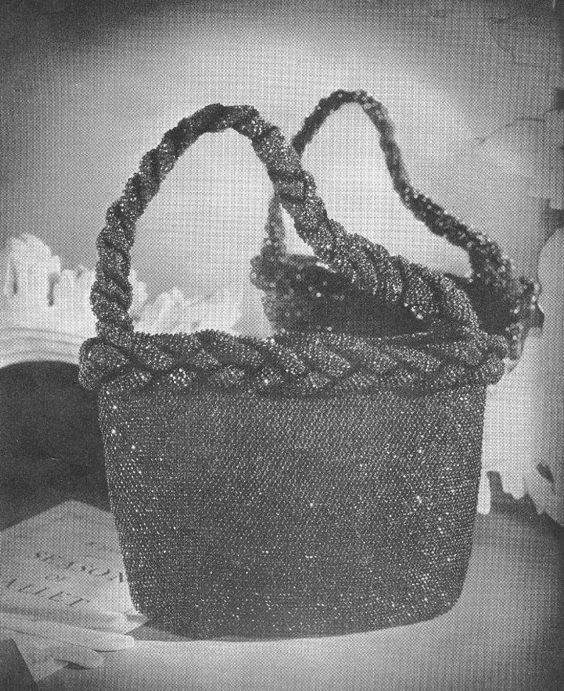 Vintage Crochet Patterns 1940s Hiawatha Beaded Handbags Purses Accessories Bead Studded Braided Jeweled Necklaces Earrings Bracelets Book 30
