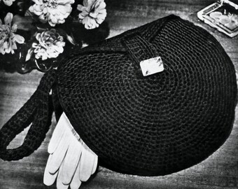 Vintage 1940s Crochet Circle Handbag with Built-In Muff Pattern | PDF eBook Instant Download Reproduction
