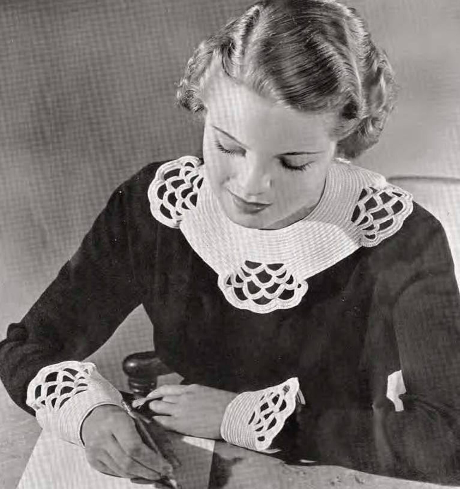 Vintage Crochet Patterns 1930's Collars Jabots Cuffs Jabots Scarfs and Other Trims Ruffled