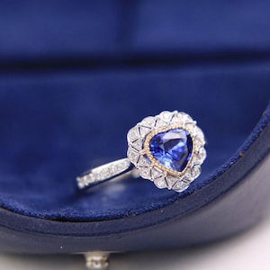 Genuine Natural cornflower Blue Saphirre Ring,heart saphire engagement ring,diamond halo promise ring,unique birthday anniversary gift her