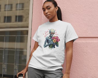 Gothic Skeleton & Roses T-Shirt: Spooky Valentine's Day Graphic Tee