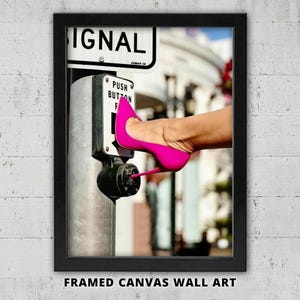 Art tendance, talons hauts roses, impression sur toile encadrée : décoration murale moderne