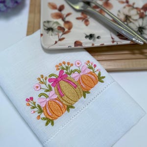 Embroidered Linen Pumpkin Napkins: Fall Thanksgiving Table Decor