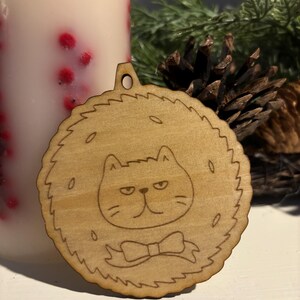 Funny grumpy cat wreath ornament for Christmas | Merry Christmas Cat Decor | Grumpy Christmas Cat Decor | Holiday Cat Kitten for Cat Mom