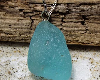Aqua Blue Sea Glass Necklace / Sea Glass Jewelry / Beach Glass Jewelry / Sea Glass Necklace / Beach Glass Necklace / Wedding