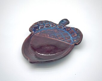 Handmade Acorn Trinket Dish – Ceramic Jewelry Holder, Cottagecore Spoon Rest, Autumn Pottery Décor, Cozy Nature-Inspired Gift