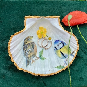 Handmade Seashell Jewelry Dish, Bird-Inspired Trinket Tray, Wedding Ring Dish, Eco-Friendly Gift for Her