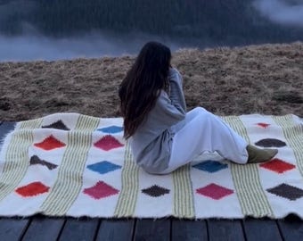 Wool Blanket Ukrainian Ethnic Carpathian Lizhnyk Made in Ukraine Carpathian Blanket Ukrainian Weaving Folk Crafts Hutzuls Carpathian Throw