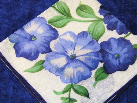 EXC Vintage 40's 14" Blue Pansy Printed Floral Lad