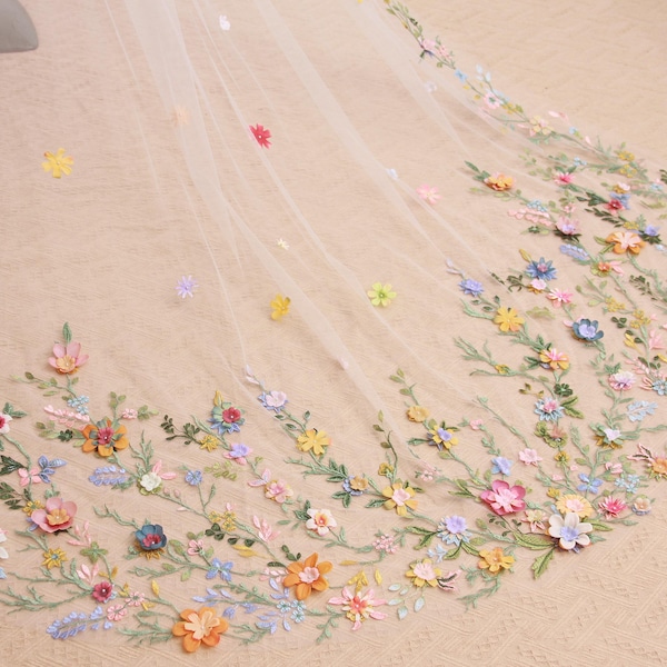 AD4| 3D floraler Brautschleier | Wildblumen Spitze bestickter Brautschleier Kathedralen Länge Brautschleier | Boho Braut Schleier | Elfenbeinfarbener Tüll Schleier.