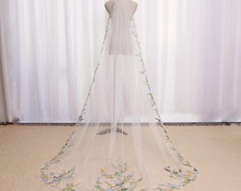 AD48 | Véu de Noiva Catedral com Renda de Flores Silvestres Boho - Bordado Verde