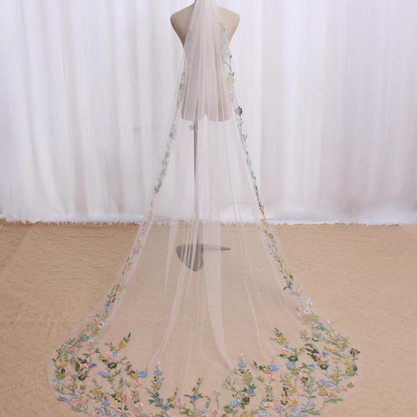 AD10| Wildblumenspitze Kathedralen Brautschleier - Boho Hochzeit