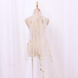 AD39| Bridal veil with scattered floral lace embroidery. Boho bridal veil. Custom bridal veil. Bridal veil for garden wedding ceremony.