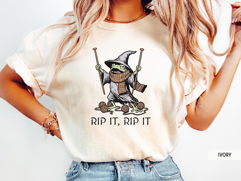 Knitting Shirt, Funny Knitting Shirt, Yarn Lover Shirt, Knitter Gift, Funny Knitting Shirt, Crafty Gift, Knitting Gifts, Funny Frog Shirt Ivory