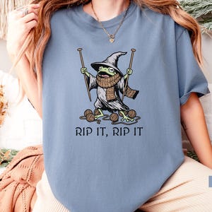 Knitting Shirt, Funny Knitting Shirt, Yarn Lover Shirt, Knitter Gift, Funny Knitting Shirt, Crafty Gift, Knitting Gifts, Funny Frog Shirt Blue Jean