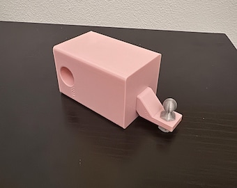 Pink Wittle Hitch