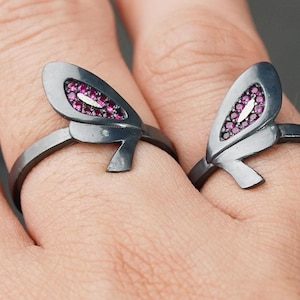EXCLUSIVE Handmade Clove Butterflies Ring, Valorant Jewelry, Unisex Gaming Signet Ring, Ideal Cosplay Accessory for Valorant Enthusiasts