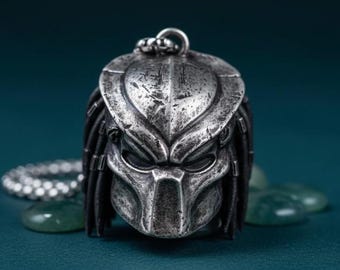 EXCLUSIVE  Handmade PrE.da.t.0r H.e.a.d P.e.n.da.nt N.e.ck.la.ce, 950 Silver Mens Biker Statement Gift